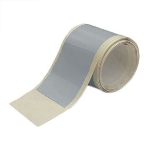 Rouleau de vitrophanie rouge contrastée, 10 mètres de long. Idéal pour vos marquages et signalisations.